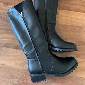 Insulated calf high black faux leather winter boots